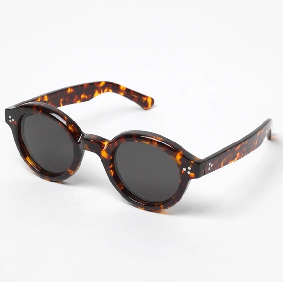 Tortoiseshell Sunglasses - Hand Made in France - Unisex - Picture 3 of 7